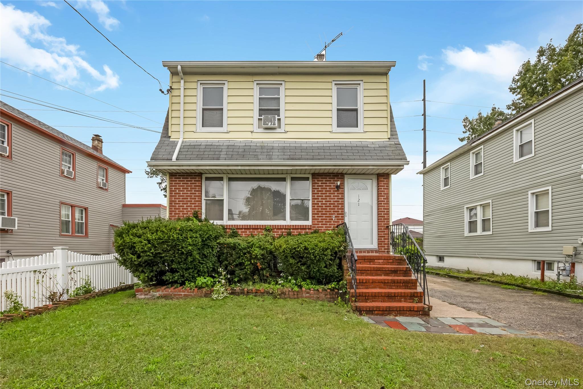 121 Cochran Place — photo 3