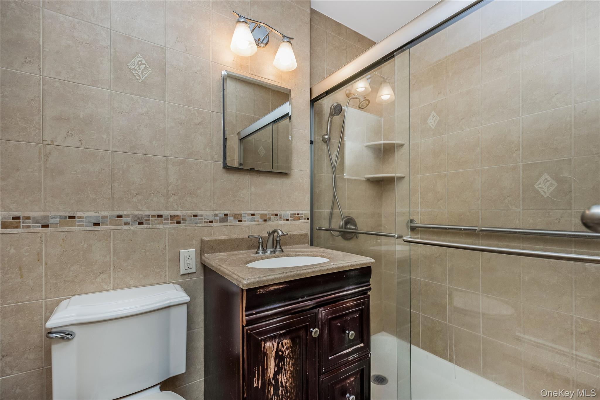 570 Broadway #B11 — photo 16