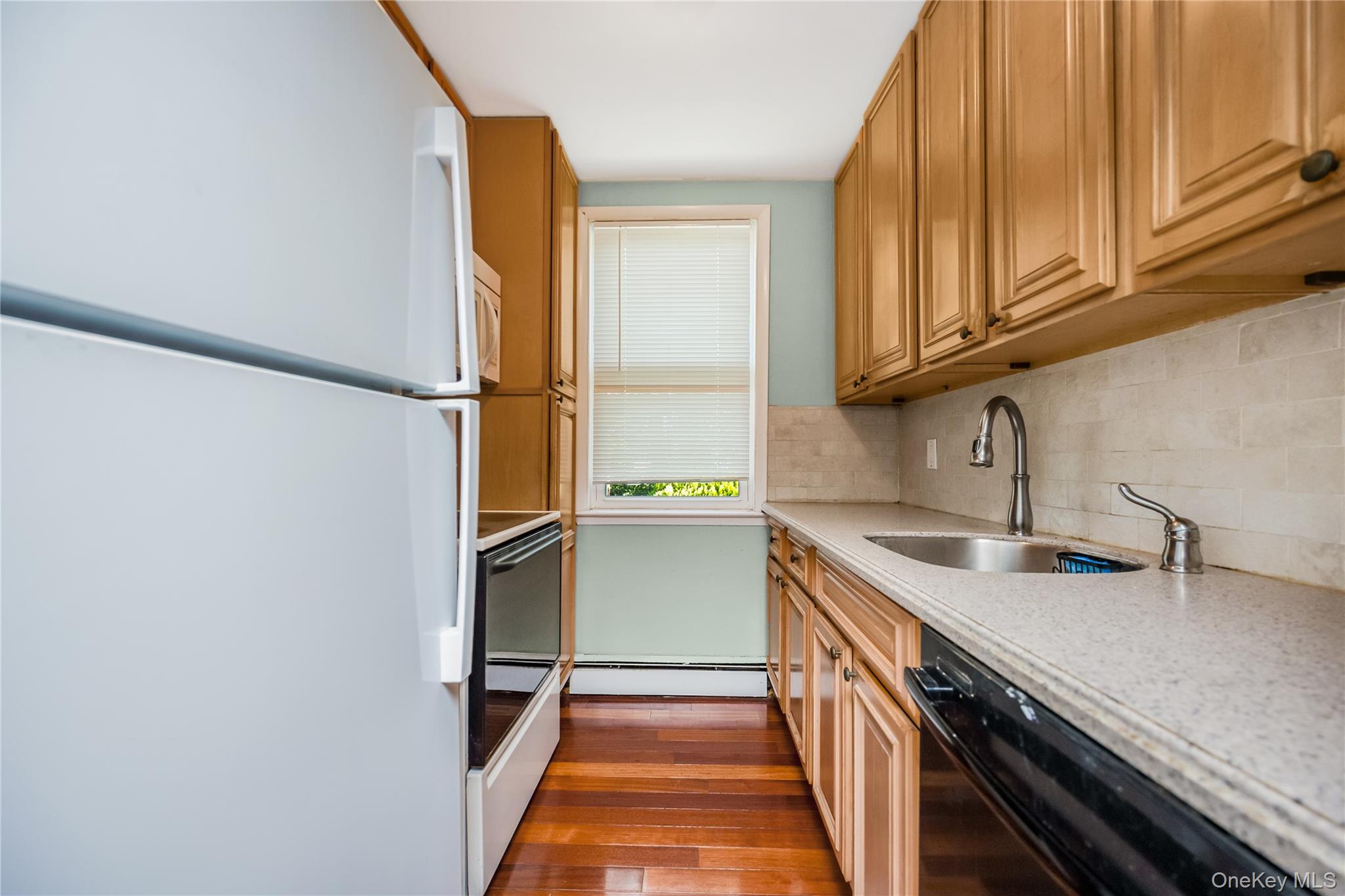 570 Broadway #B11 — photo 10
