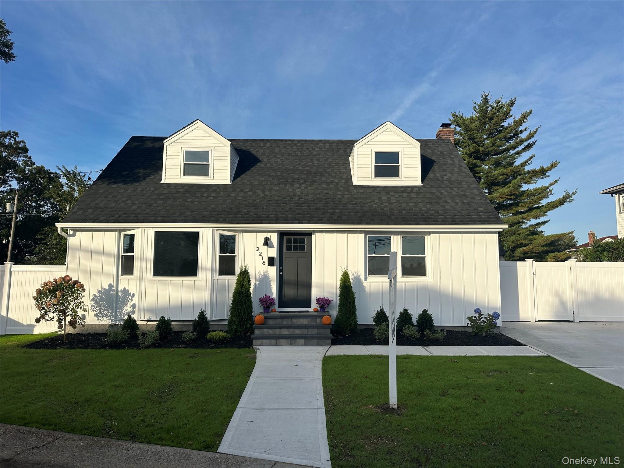 2216 Brooklyn Avenue, Merrick
