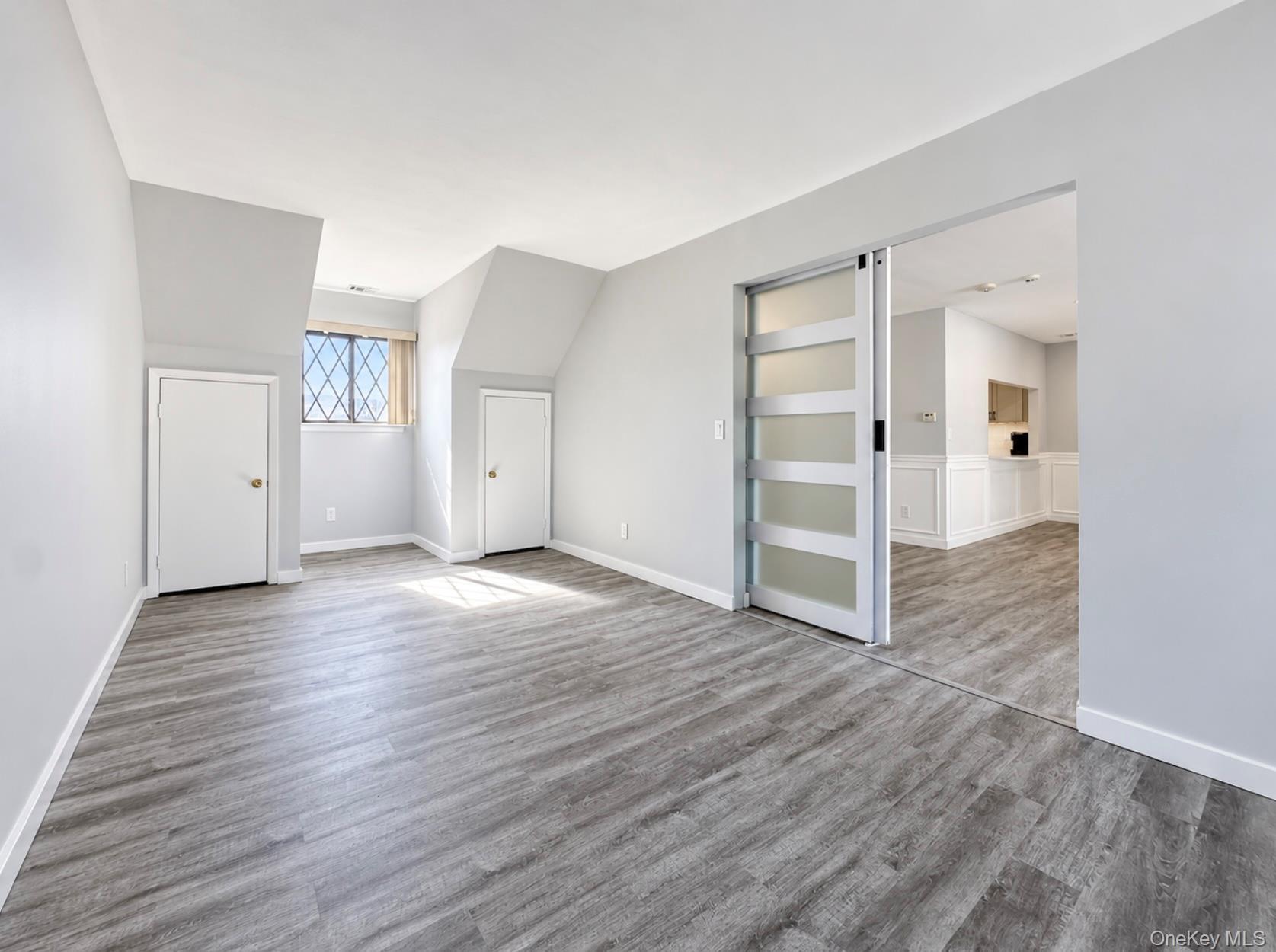 160 Cambridge Drive — photo 14