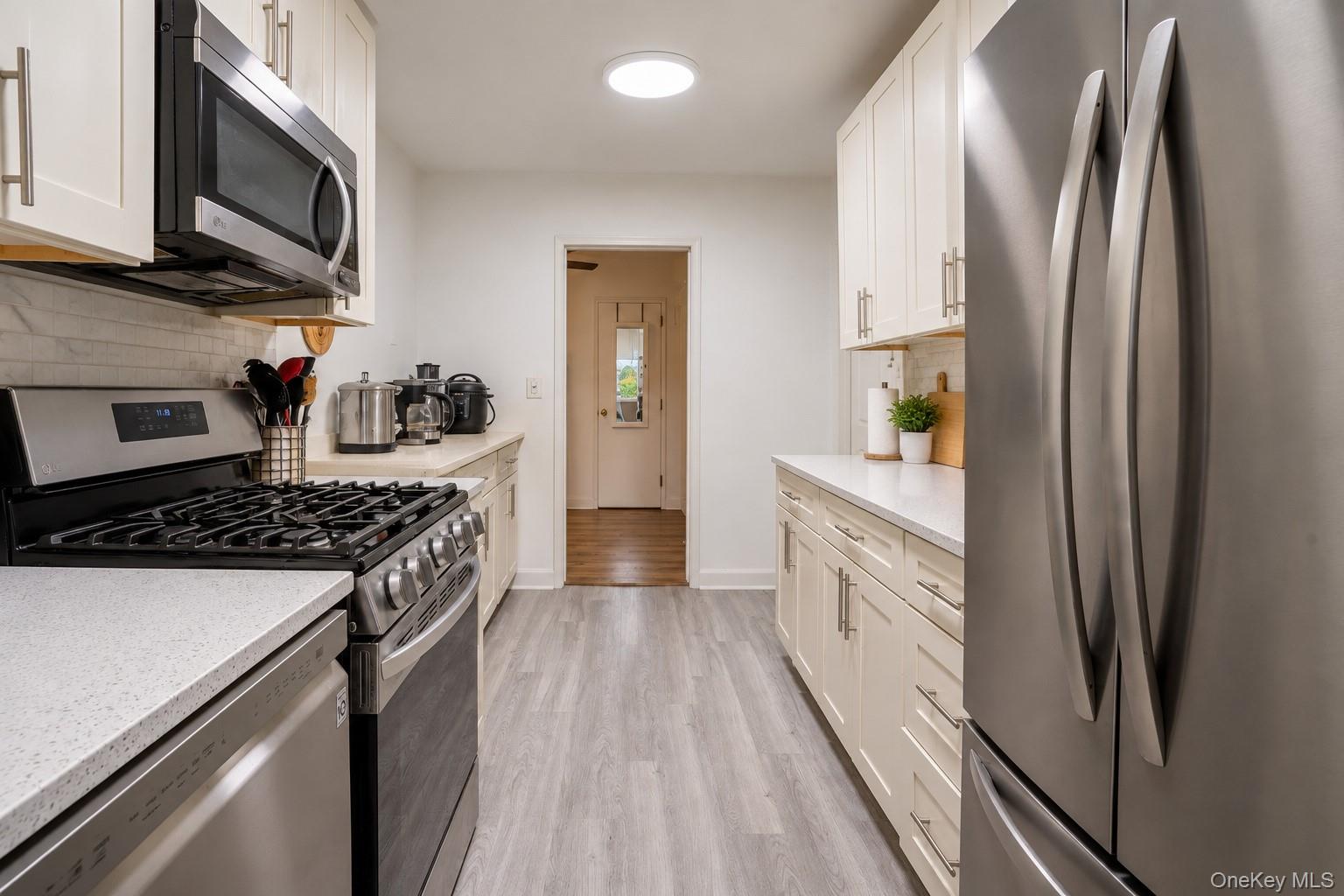 16 Main Street #1Q — photo 11