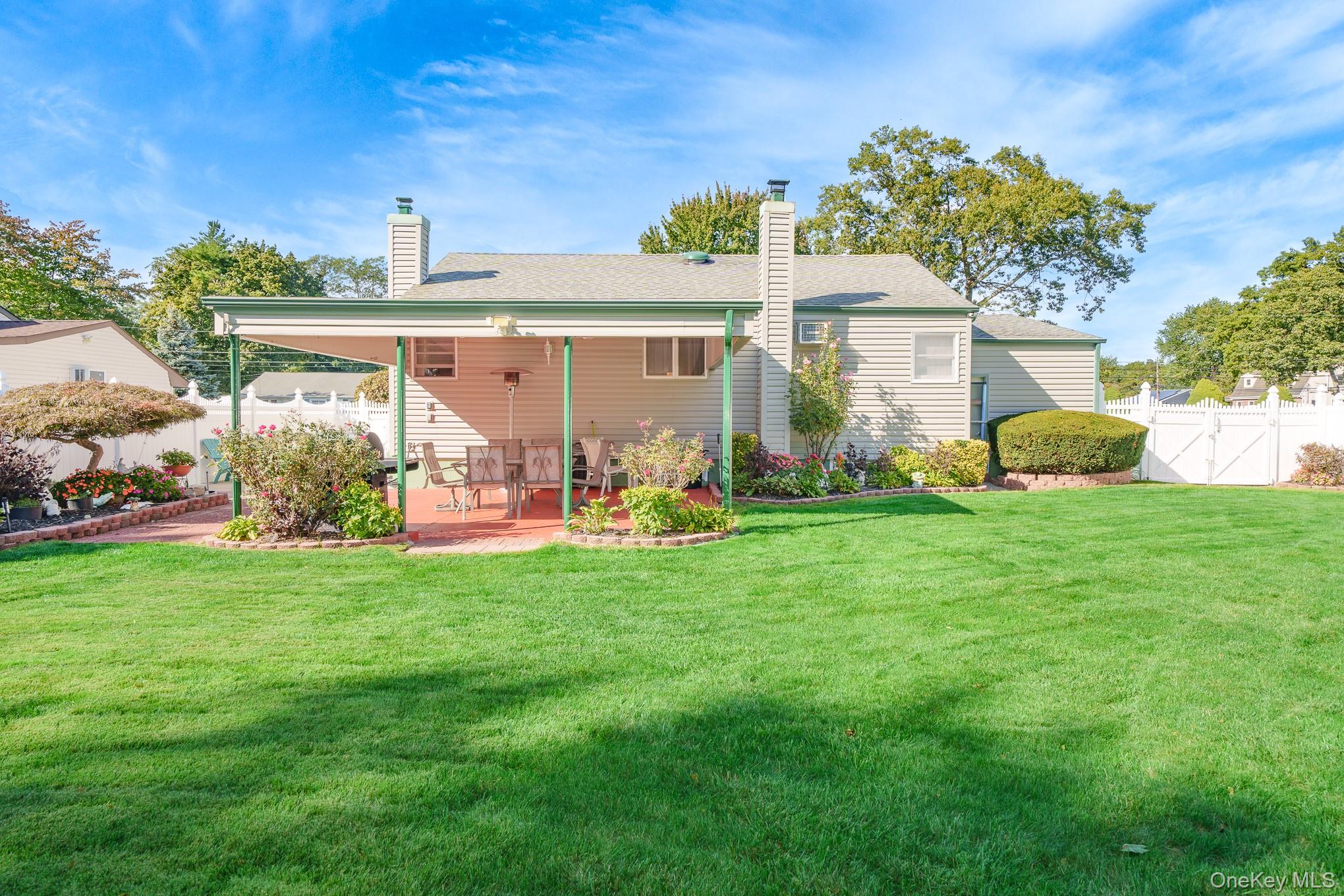 22 Willow Street — photo 10