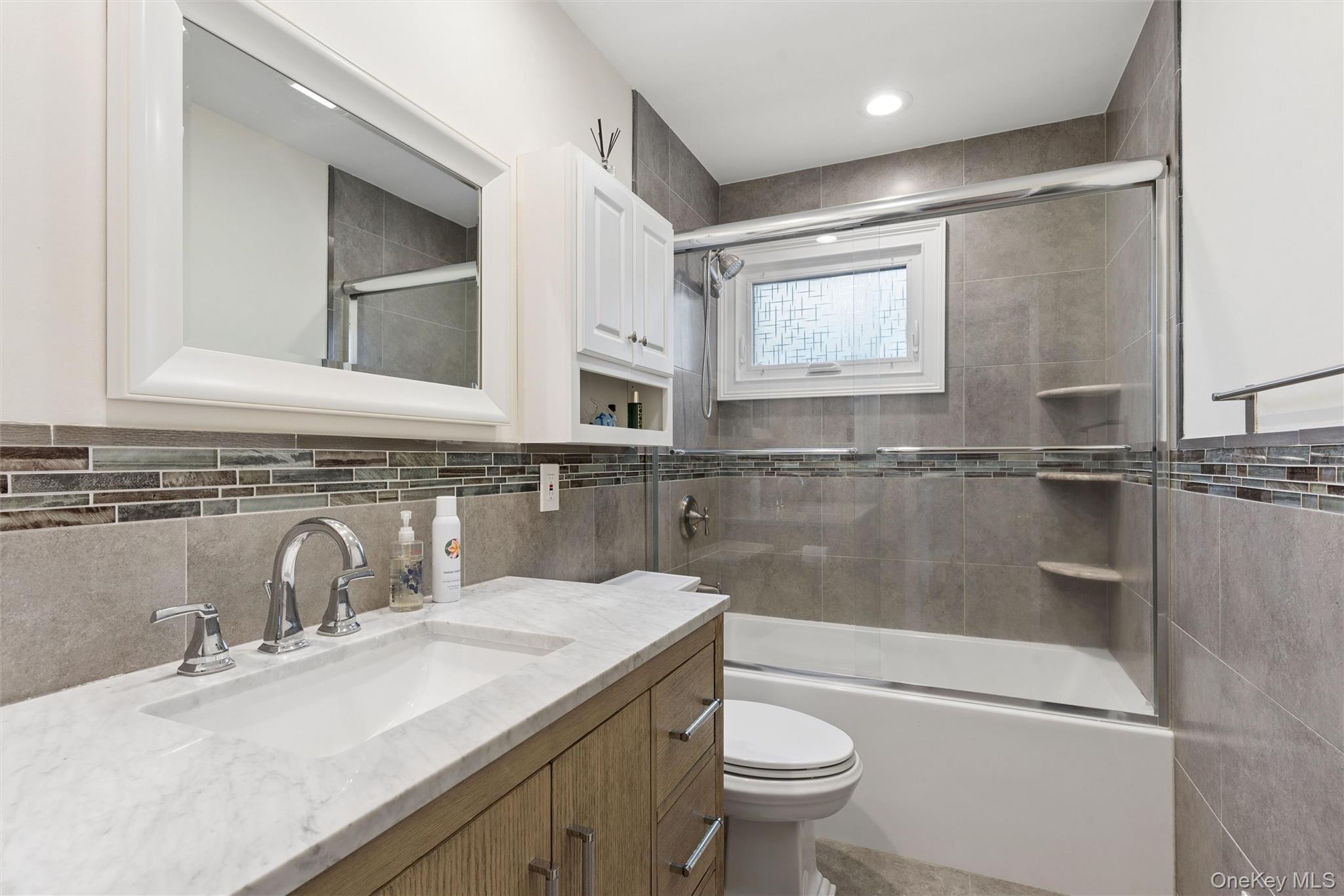 2919 Bond Drive — photo 22