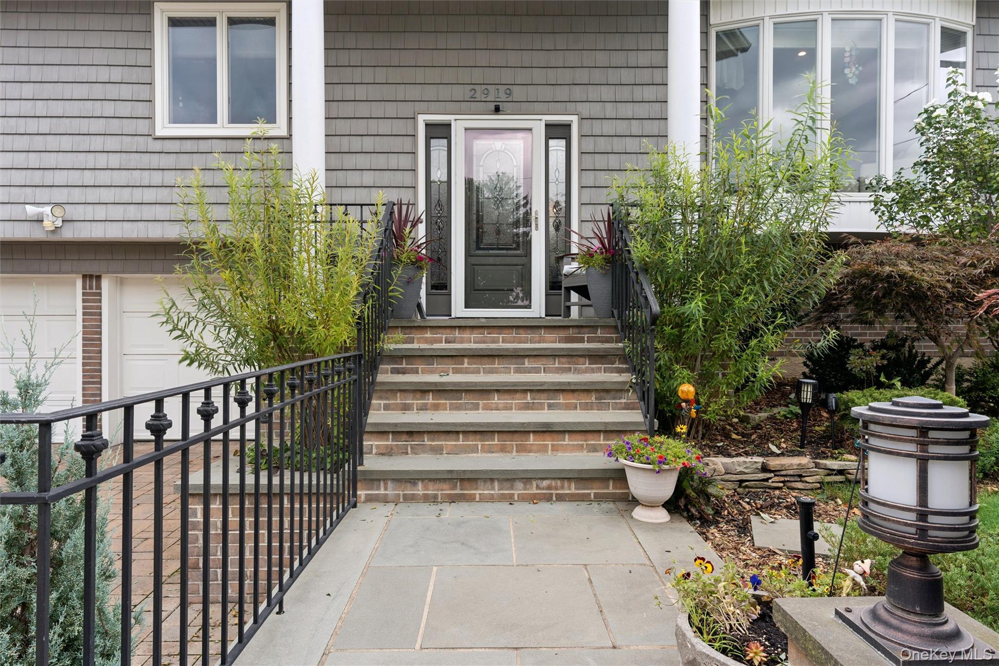 2919 Bond Drive — photo 3