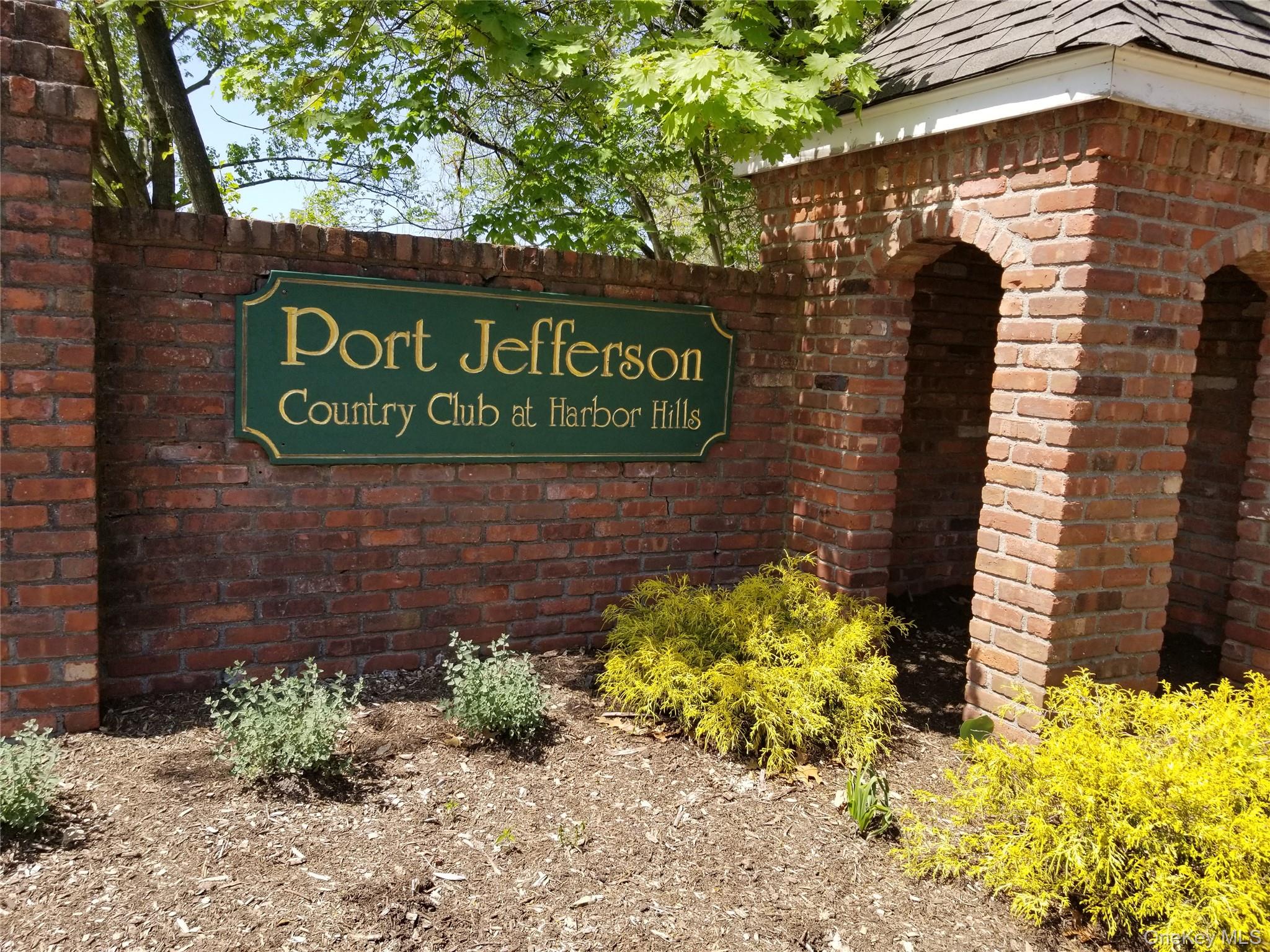 111 Red Oak Court — photo 24