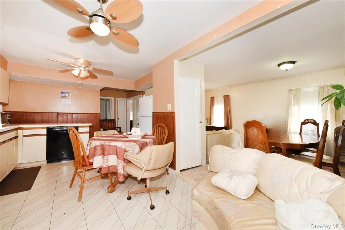 403 Oak Street — photo 14
