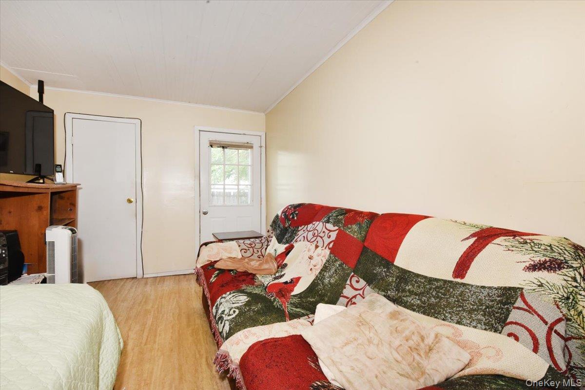 403 Oak Street — photo 16