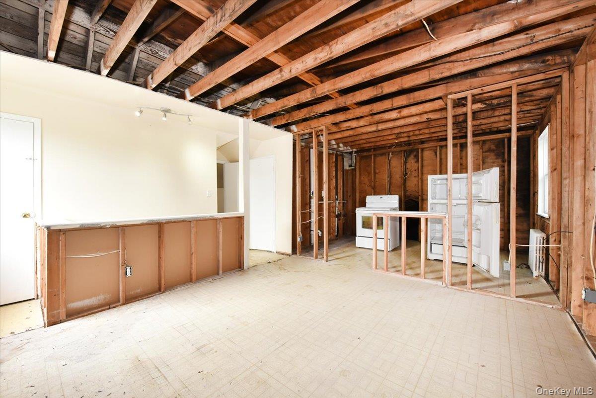 403 Oak Street — photo 23