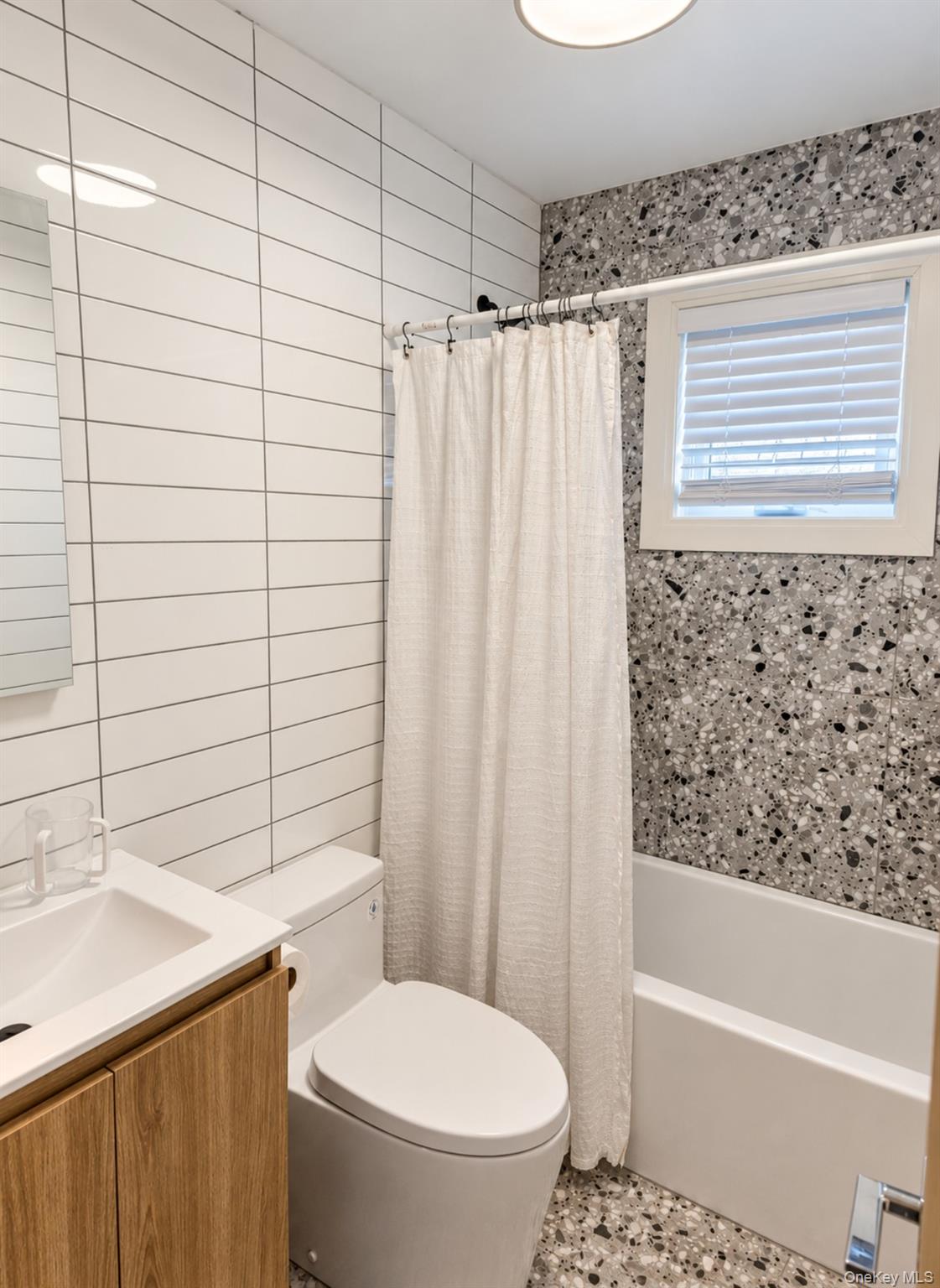 344 Bayview Avenue — photo 11