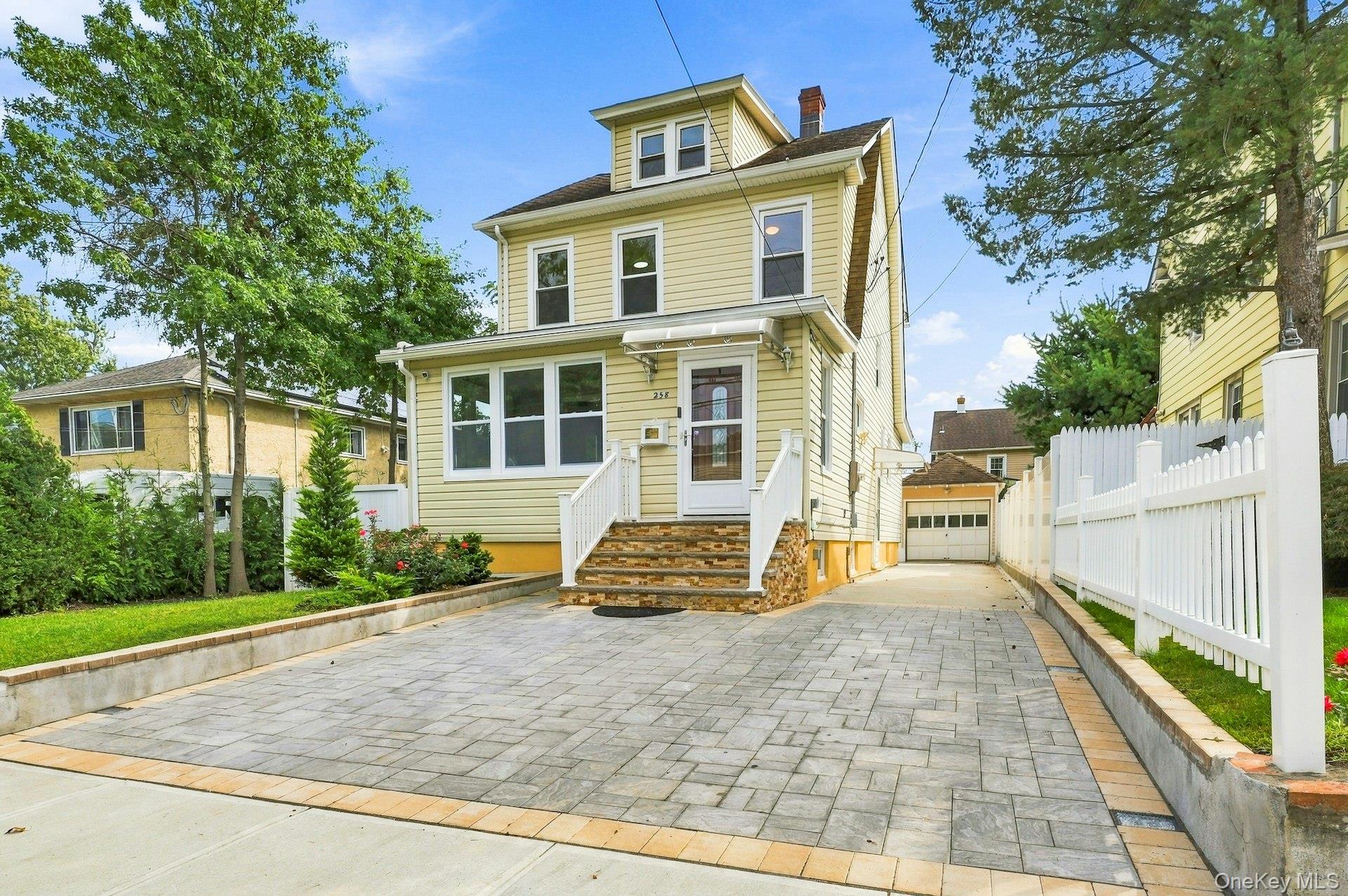 258 Liberty Avenue — photo 2