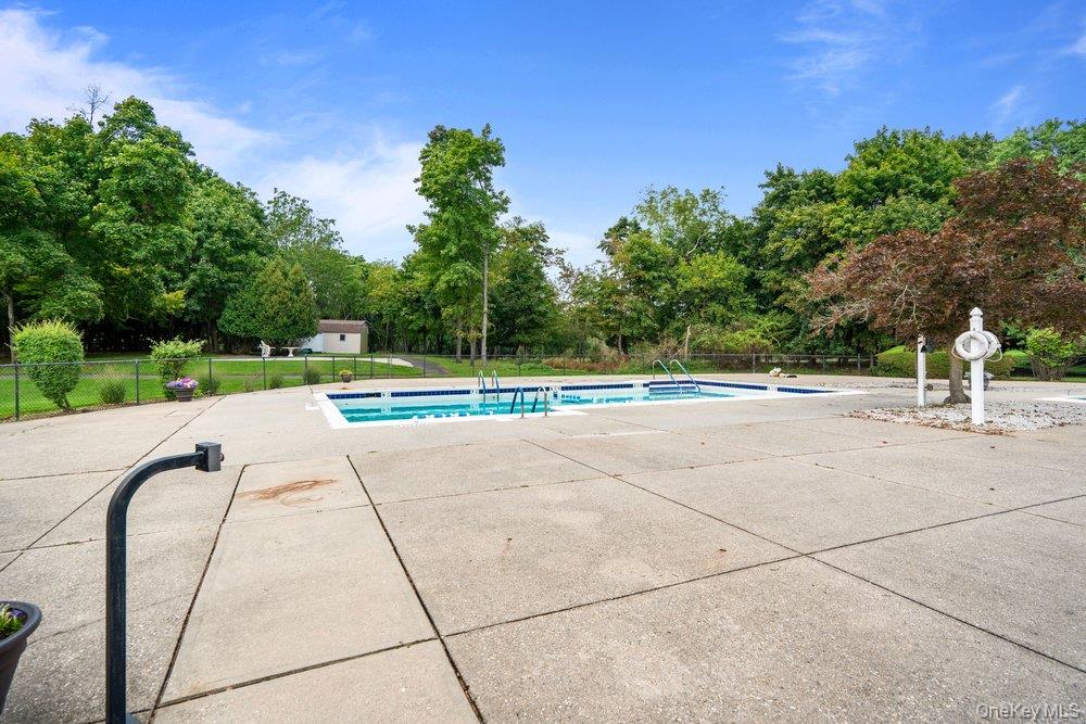 705 Alden Court — photo 49