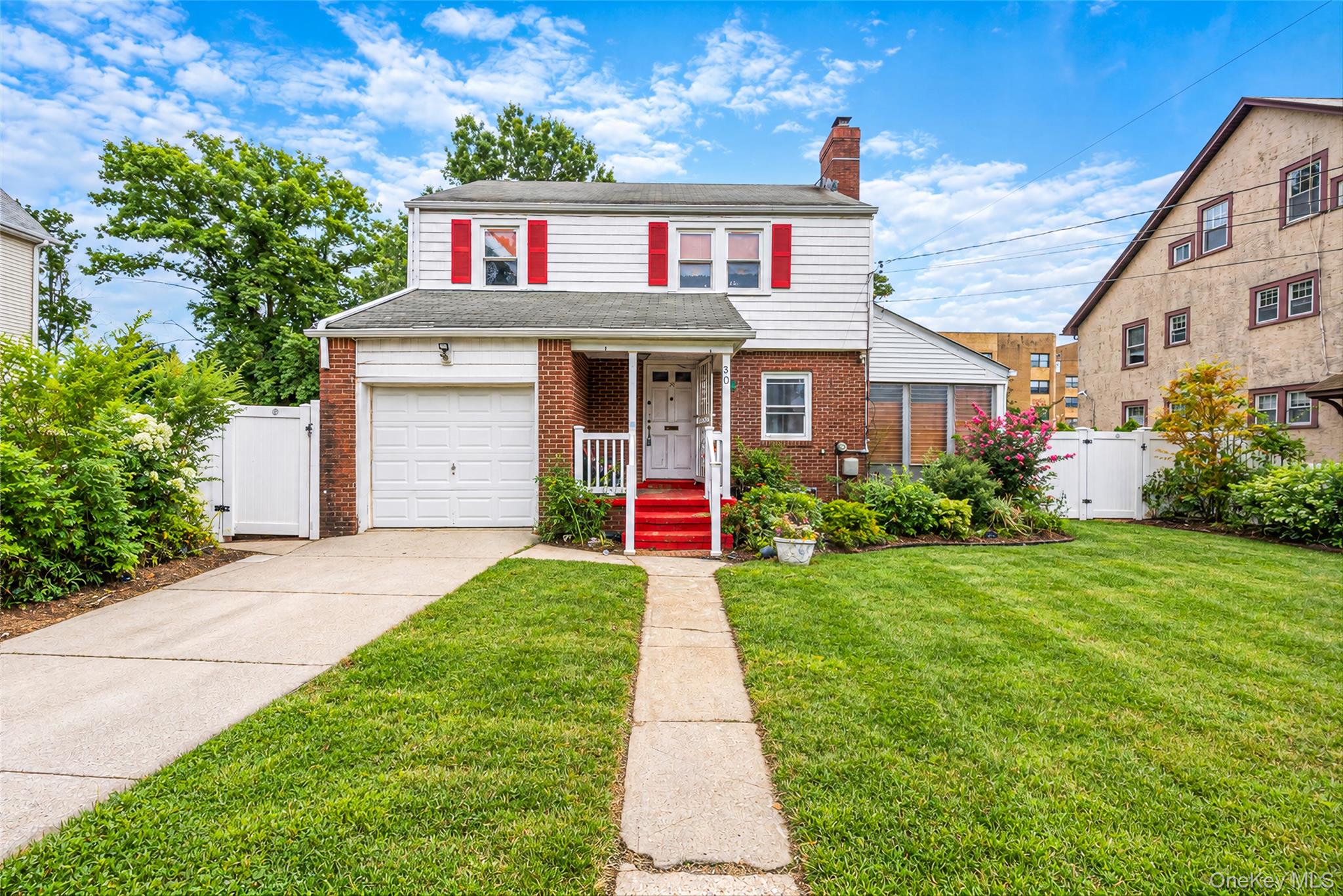 30 Fairview Boulevard