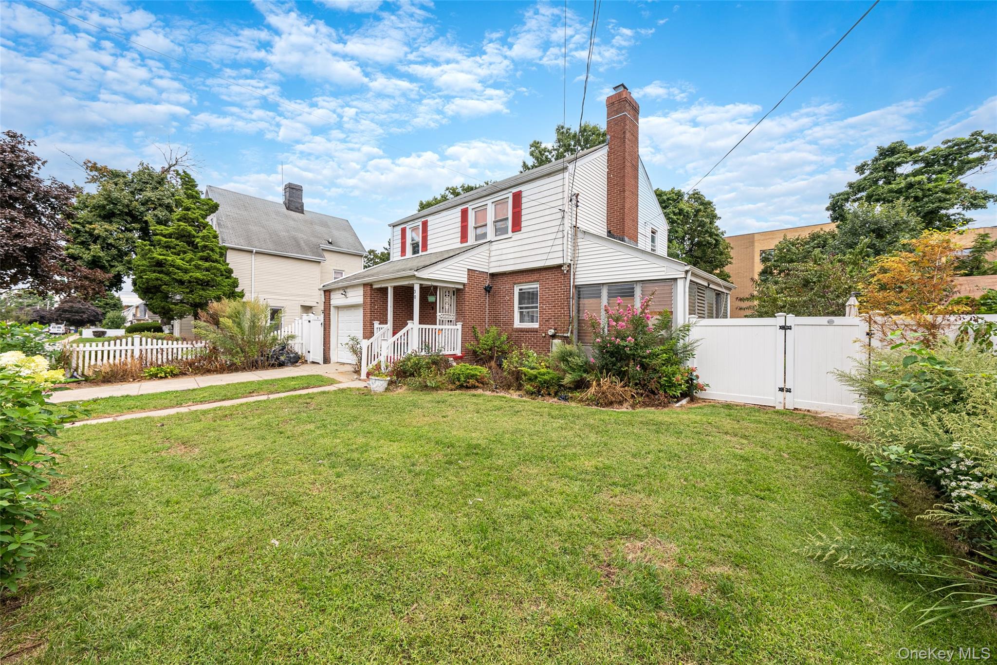 30 Fairview Boulevard — photo 3