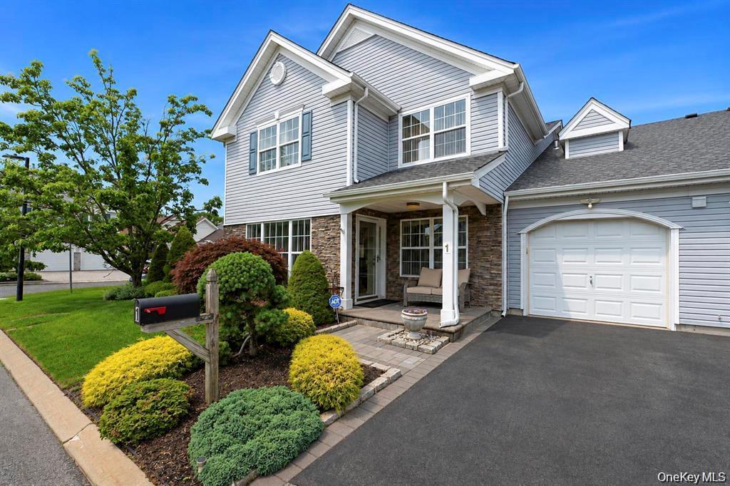 1 Jennifer Lane — photo 2