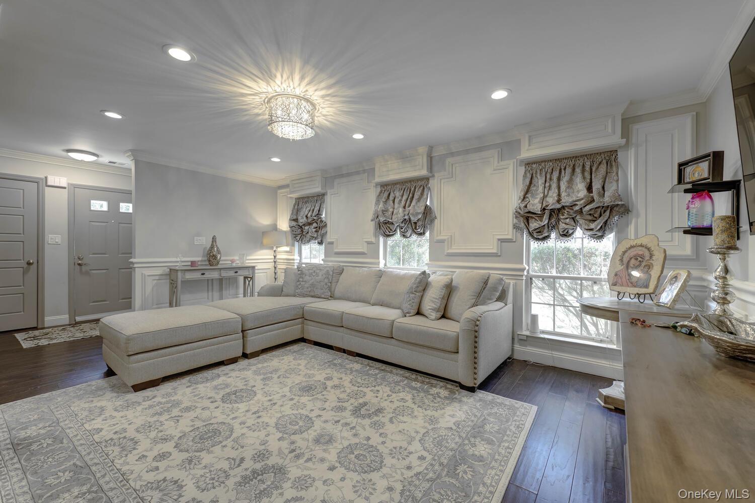 2 Woodtree Drive — photo 7