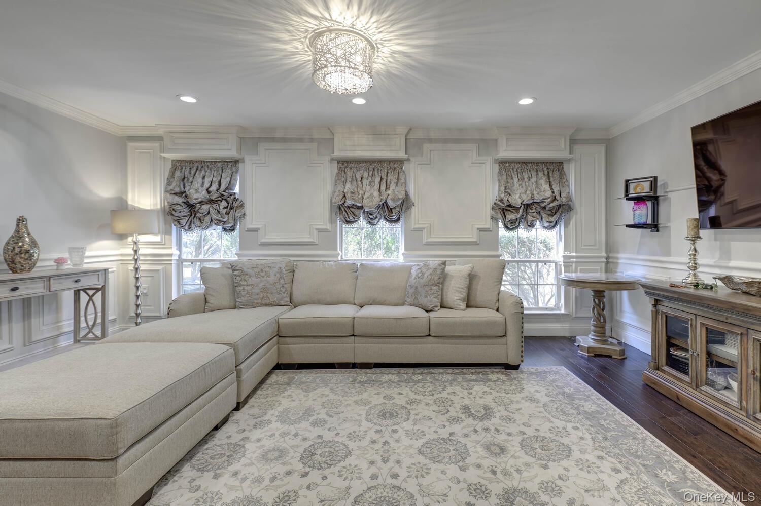 2 Woodtree Drive — photo 8