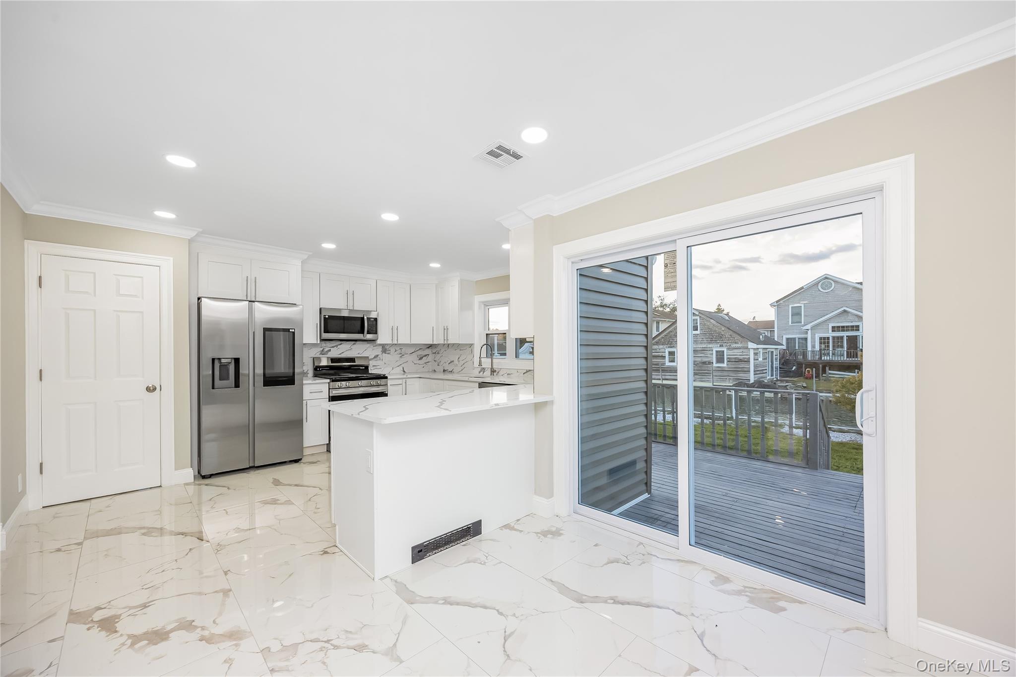 1115 Jackson Place — photo 13