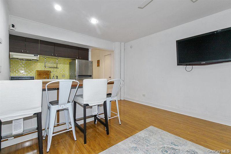 15 Canterbury Road #C10 — photo 7