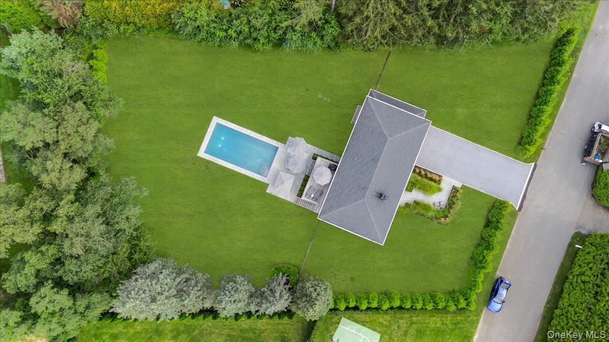 40 Knollwood Drive, Southampton