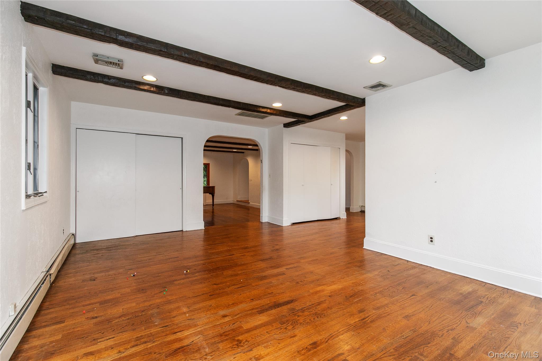 85 Oxford Boulevard — photo 13