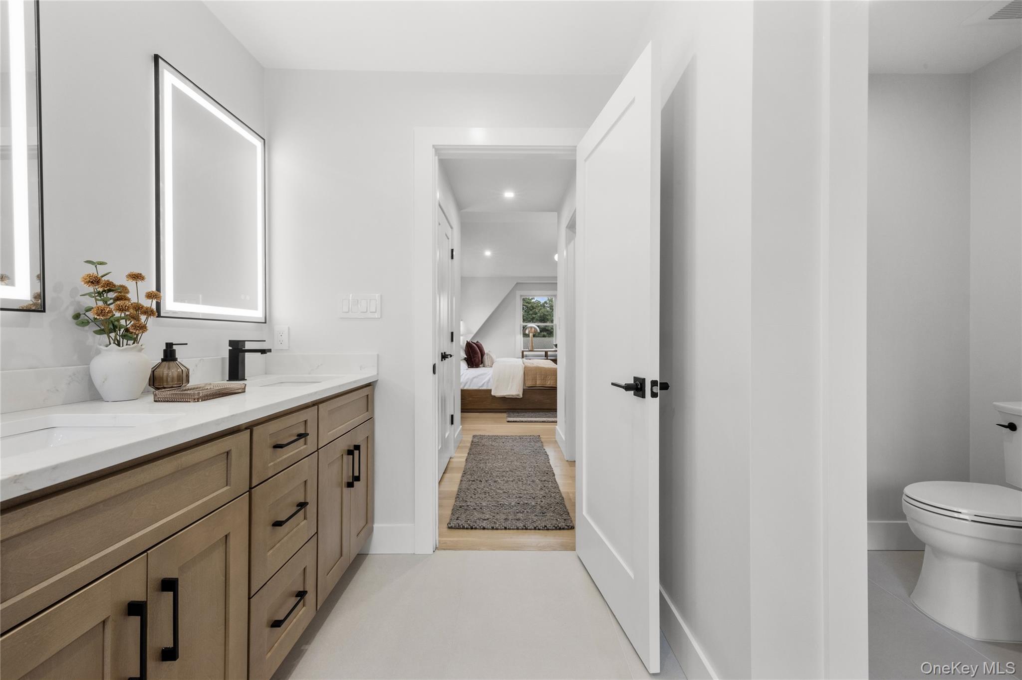 746 Blackstone Avenue — photo 29
