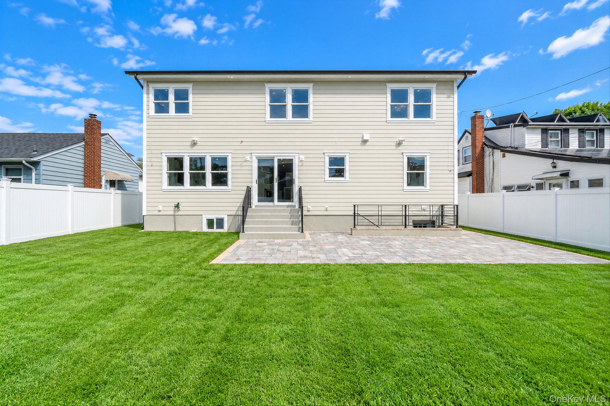 746 Blackstone Avenue — photo 38