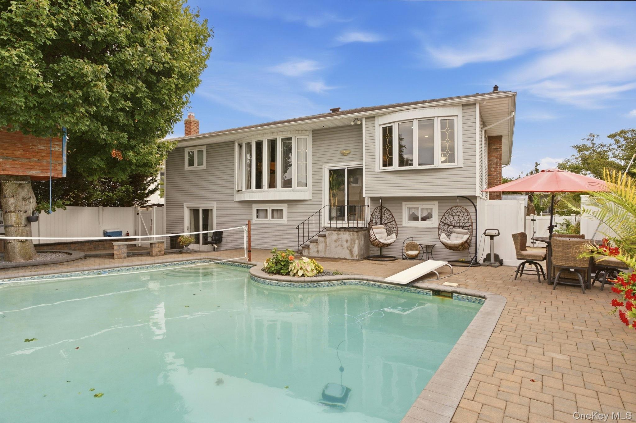 2962 Hewlett Avenue — photo 42