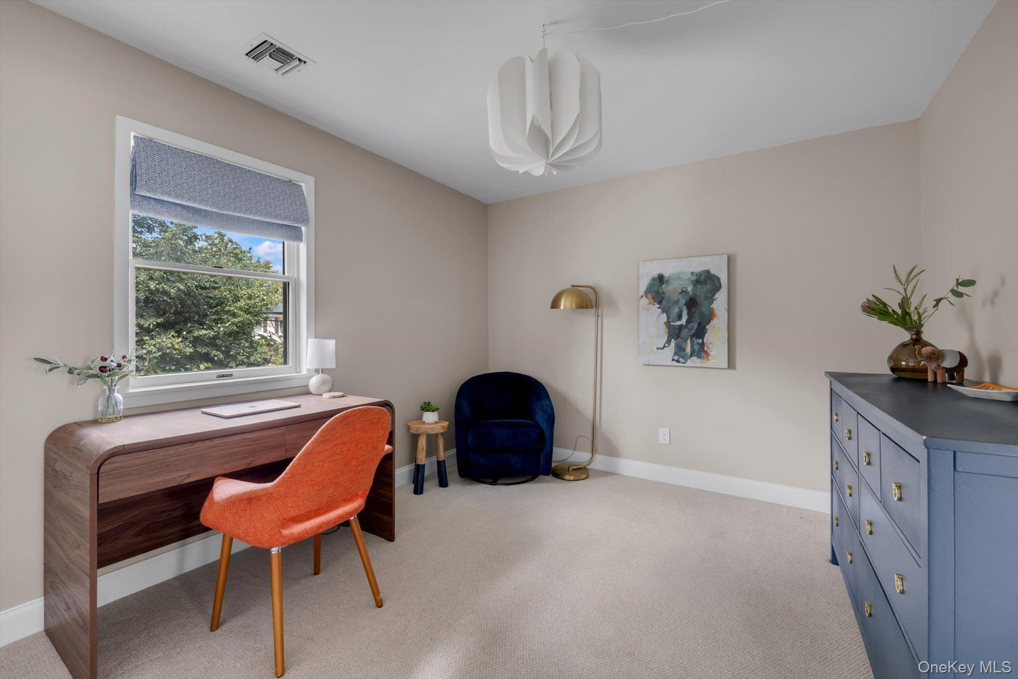 2084 Manfield Avenue — photo 23
