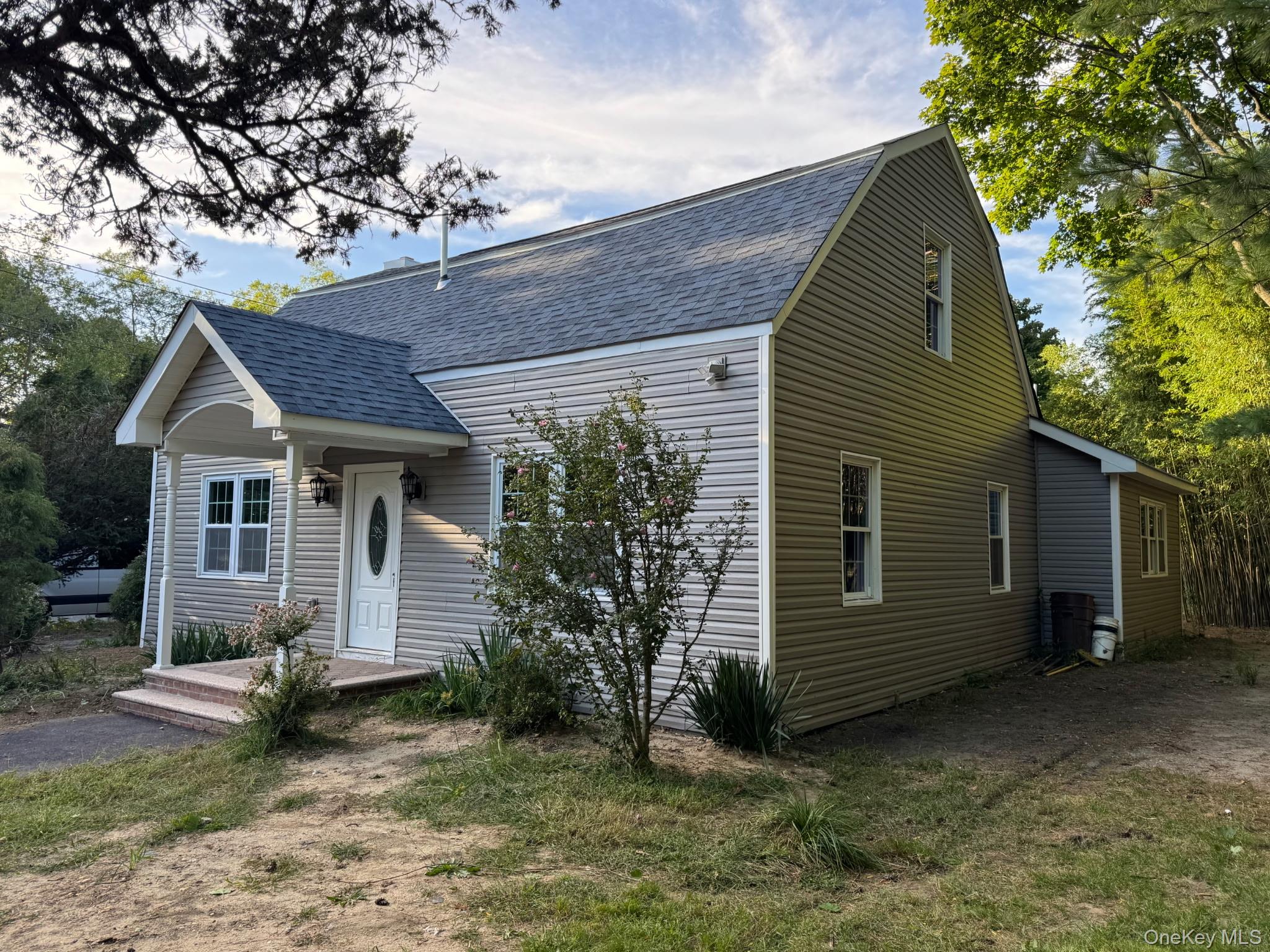 4 Barnes Road, Moriches