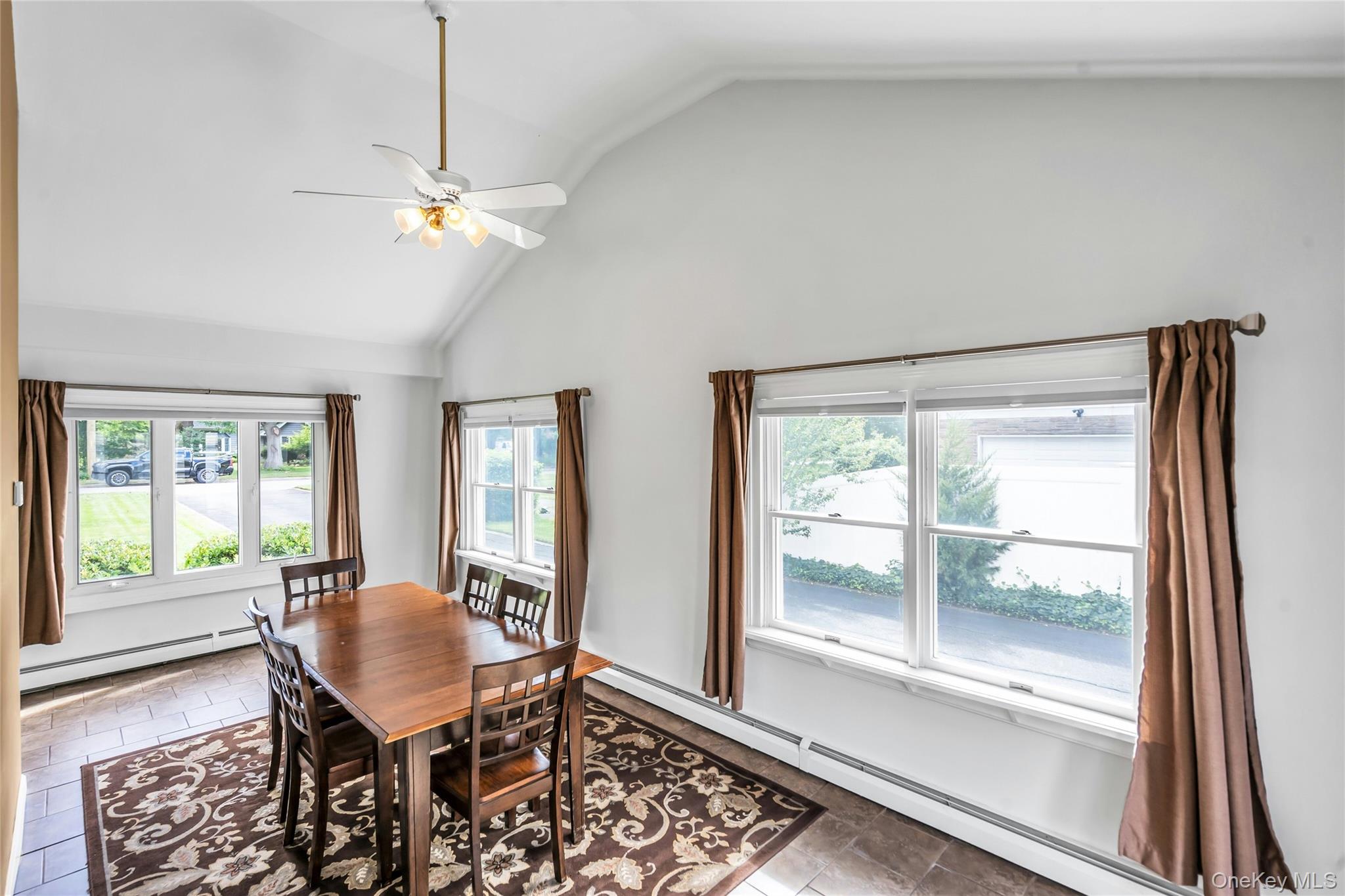 168 Cambon Avenue — photo 11
