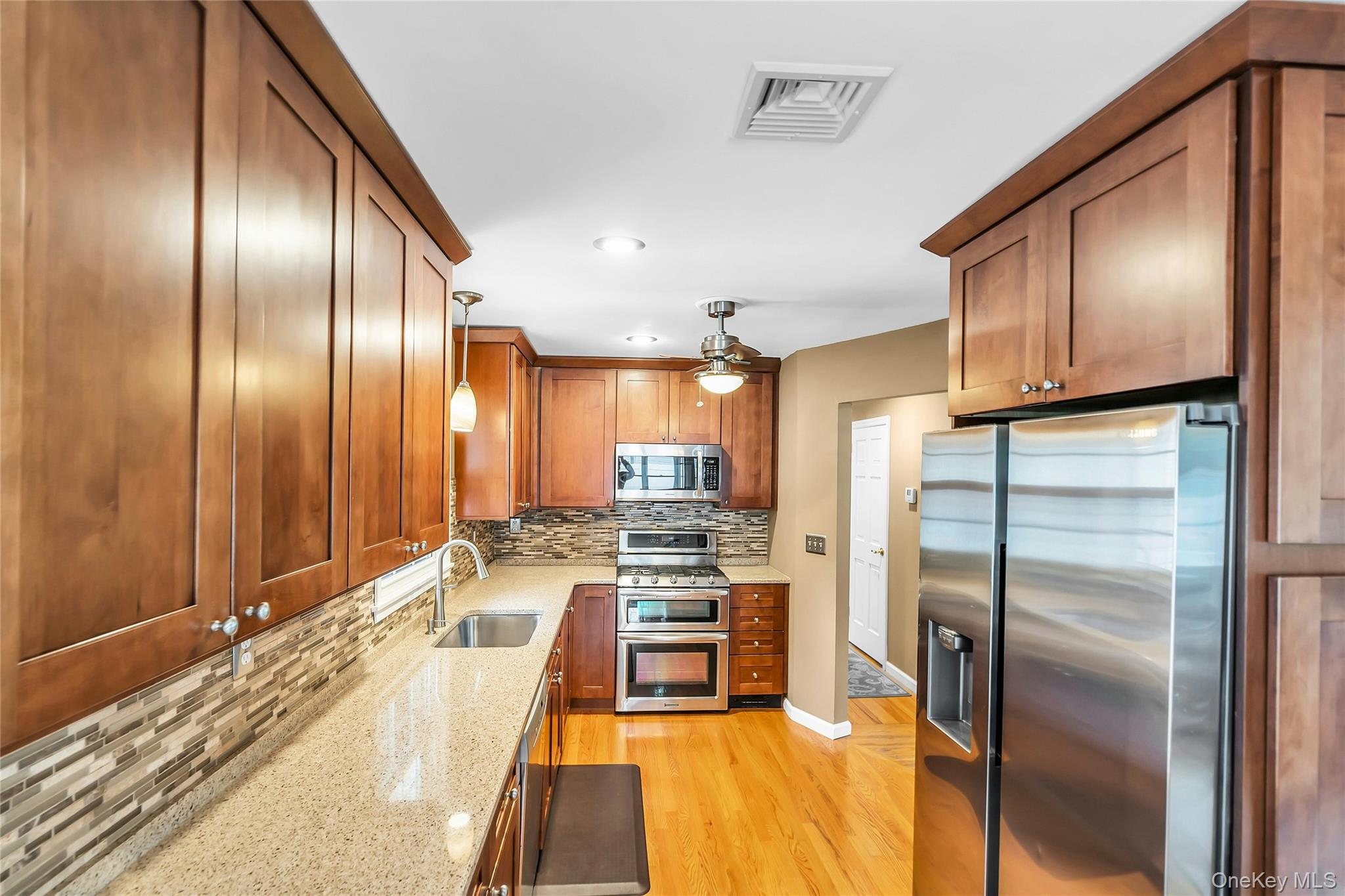 168 Cambon Avenue — photo 7