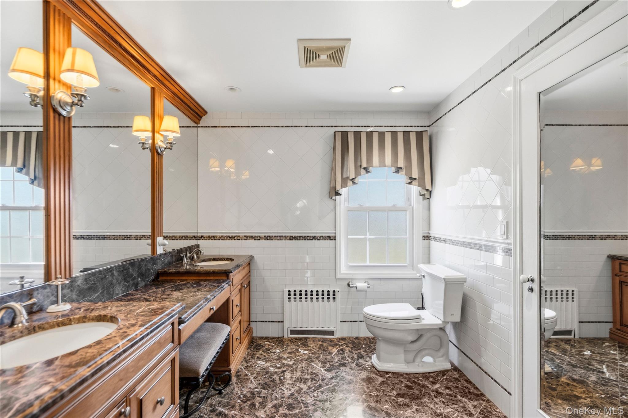 22 Nassau Boulevard — photo 28