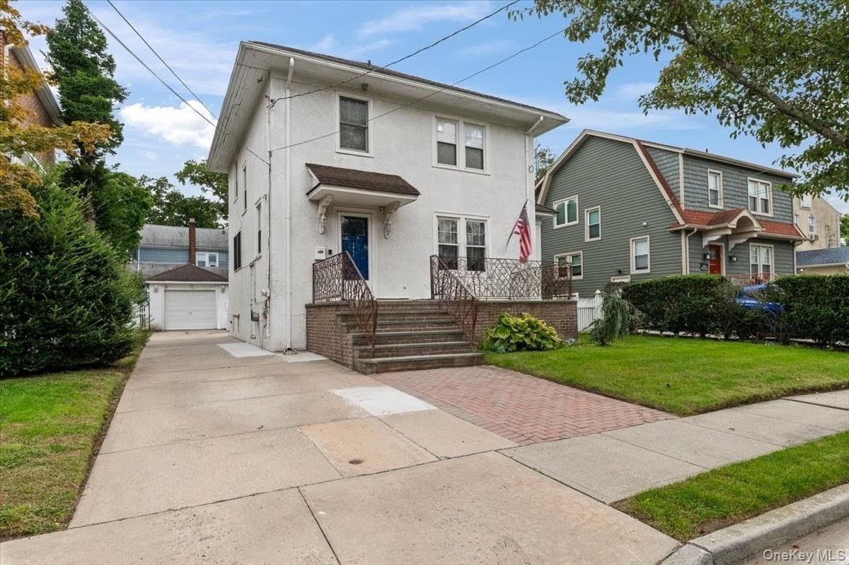 1051 Roselle Place — photo 2