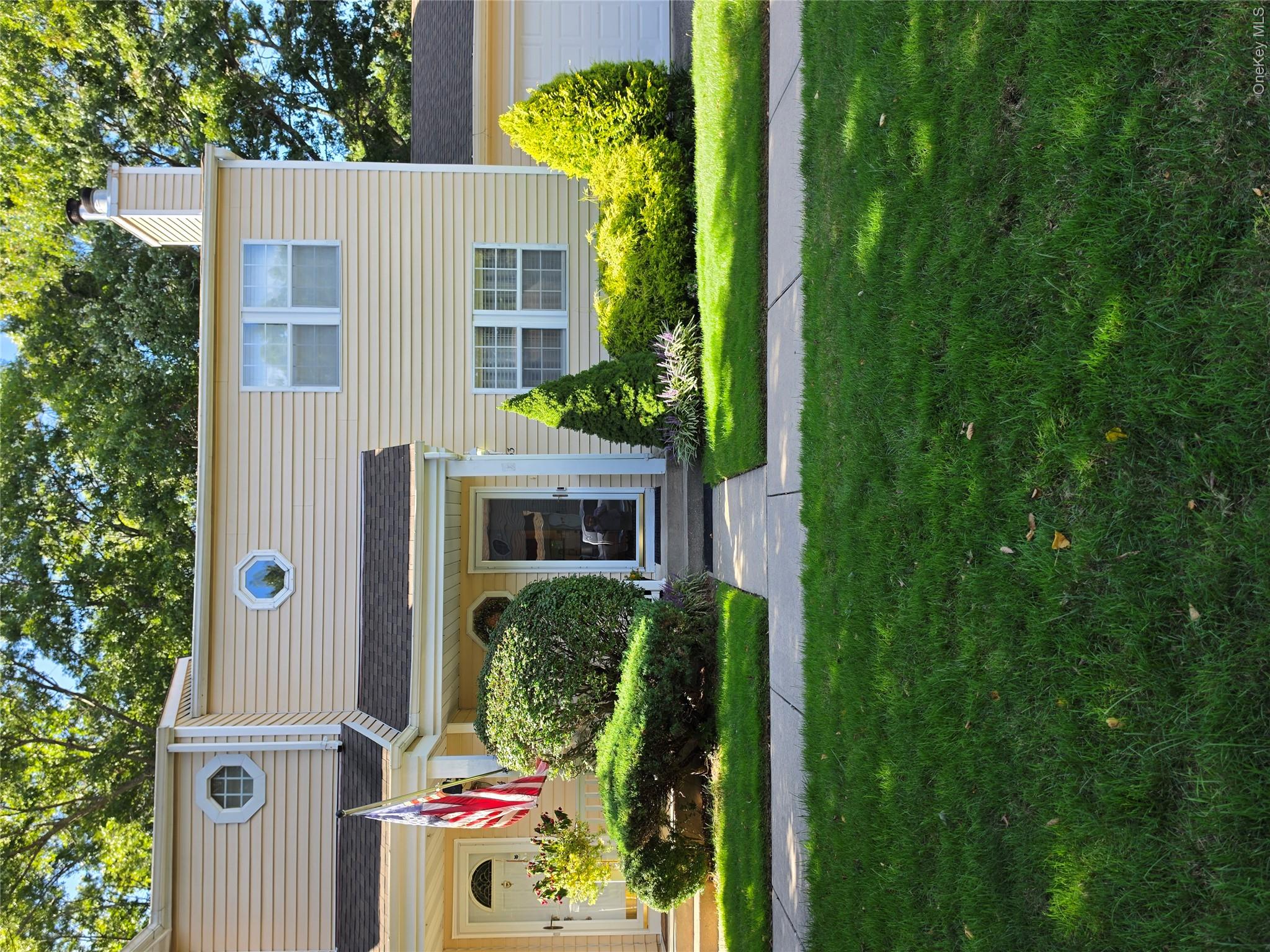 53 Hancock Commons, Yaphank