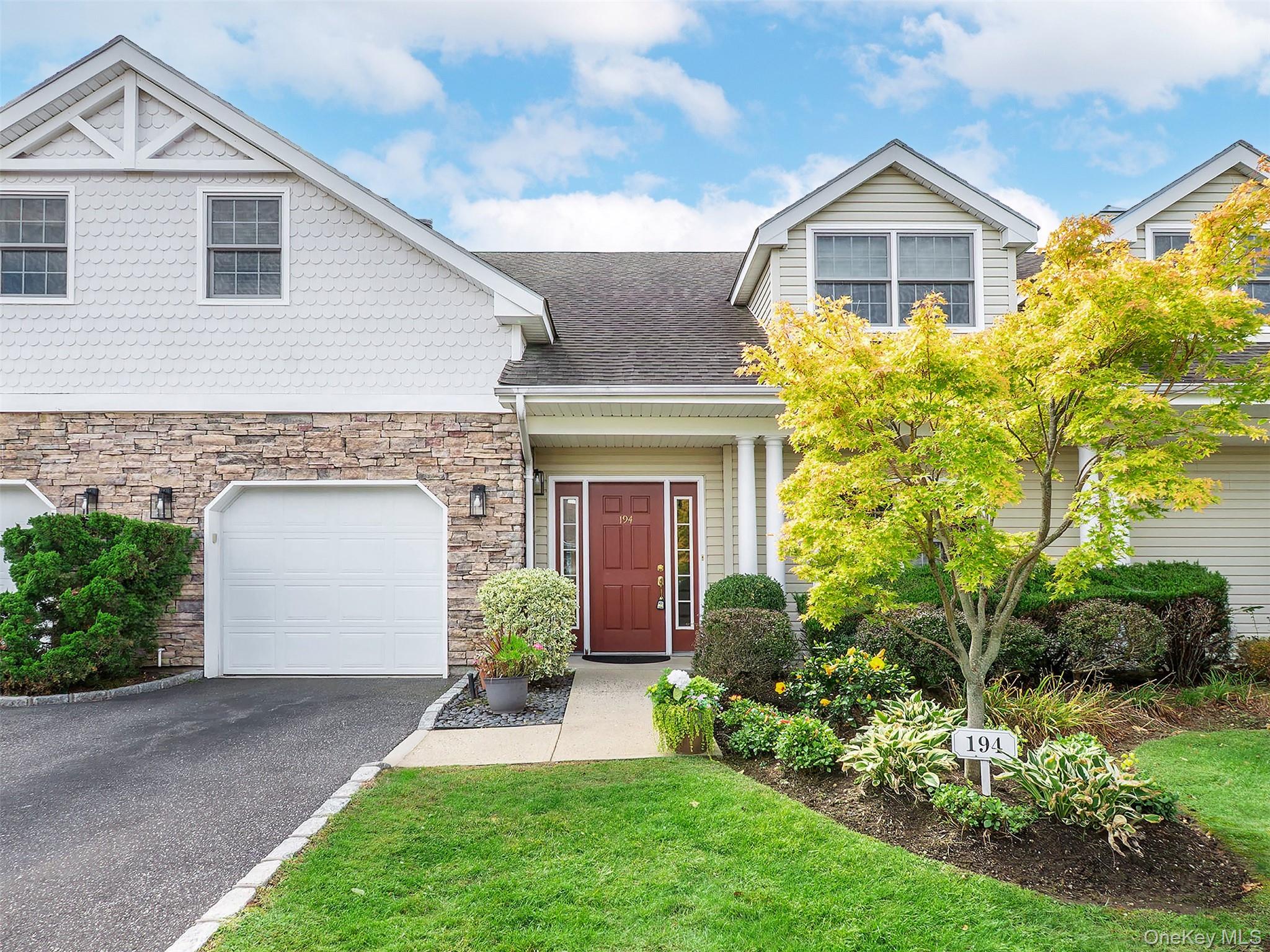194 Pond View Drive #387, Port Washington