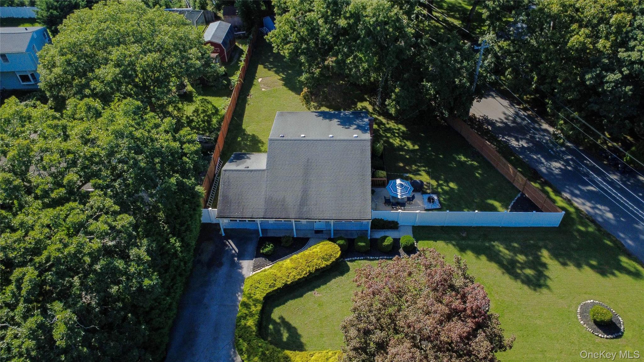 22 Half Moon Pond Road — photo 41