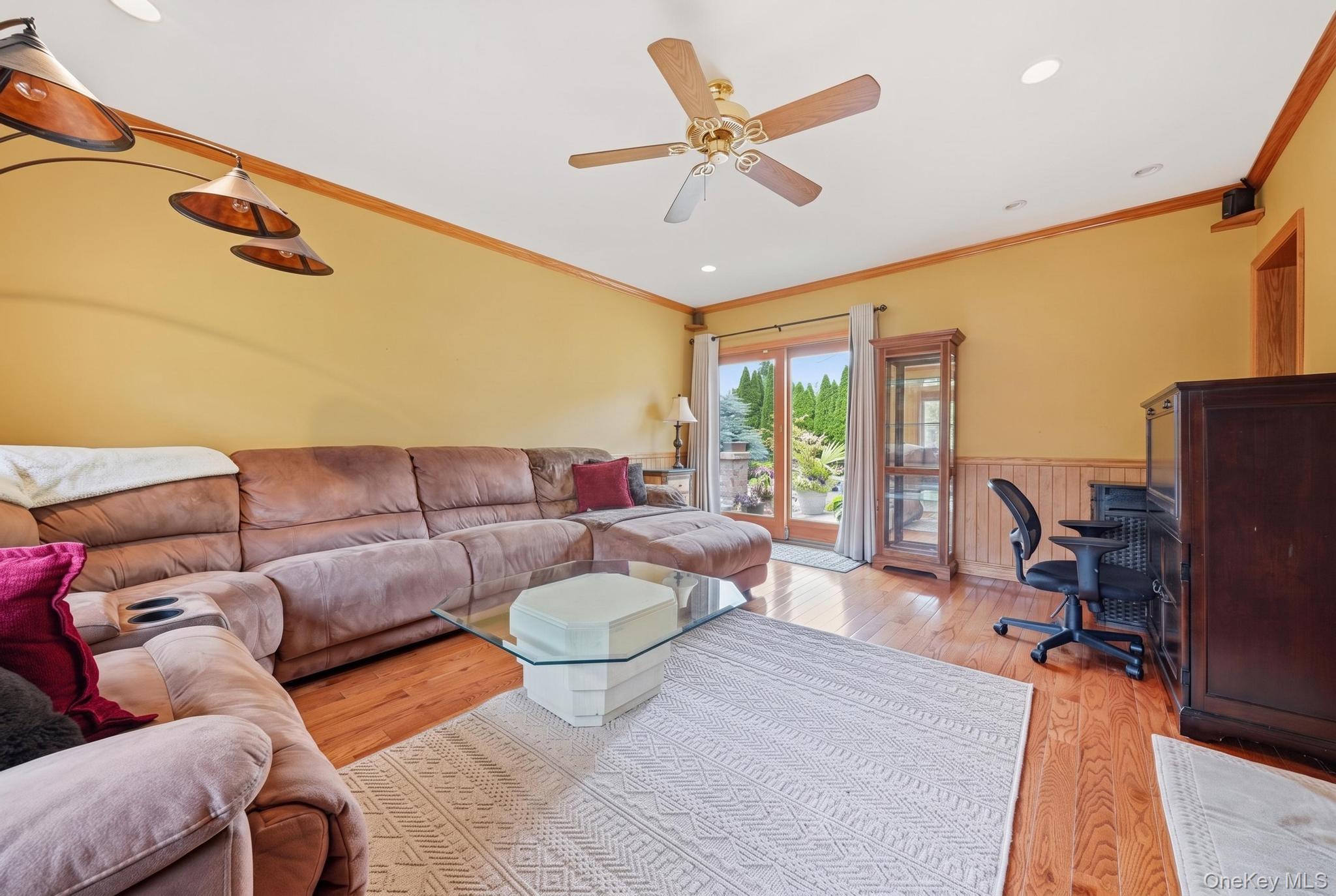 458 Wilson Street — photo 18