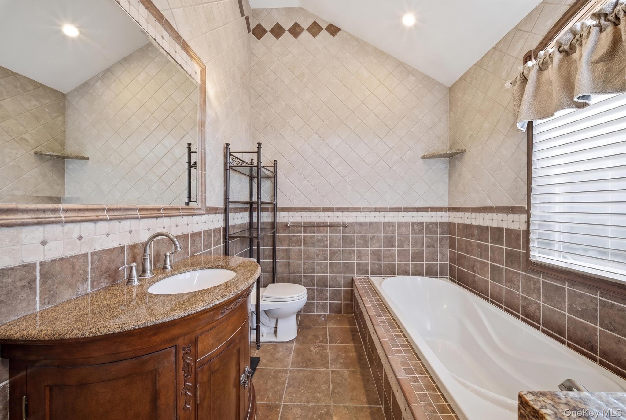 458 Wilson Street — photo 25