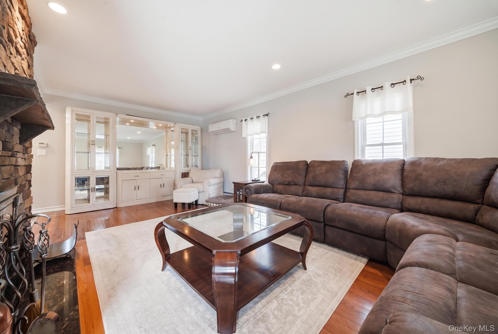 458 Wilson Street — photo 5