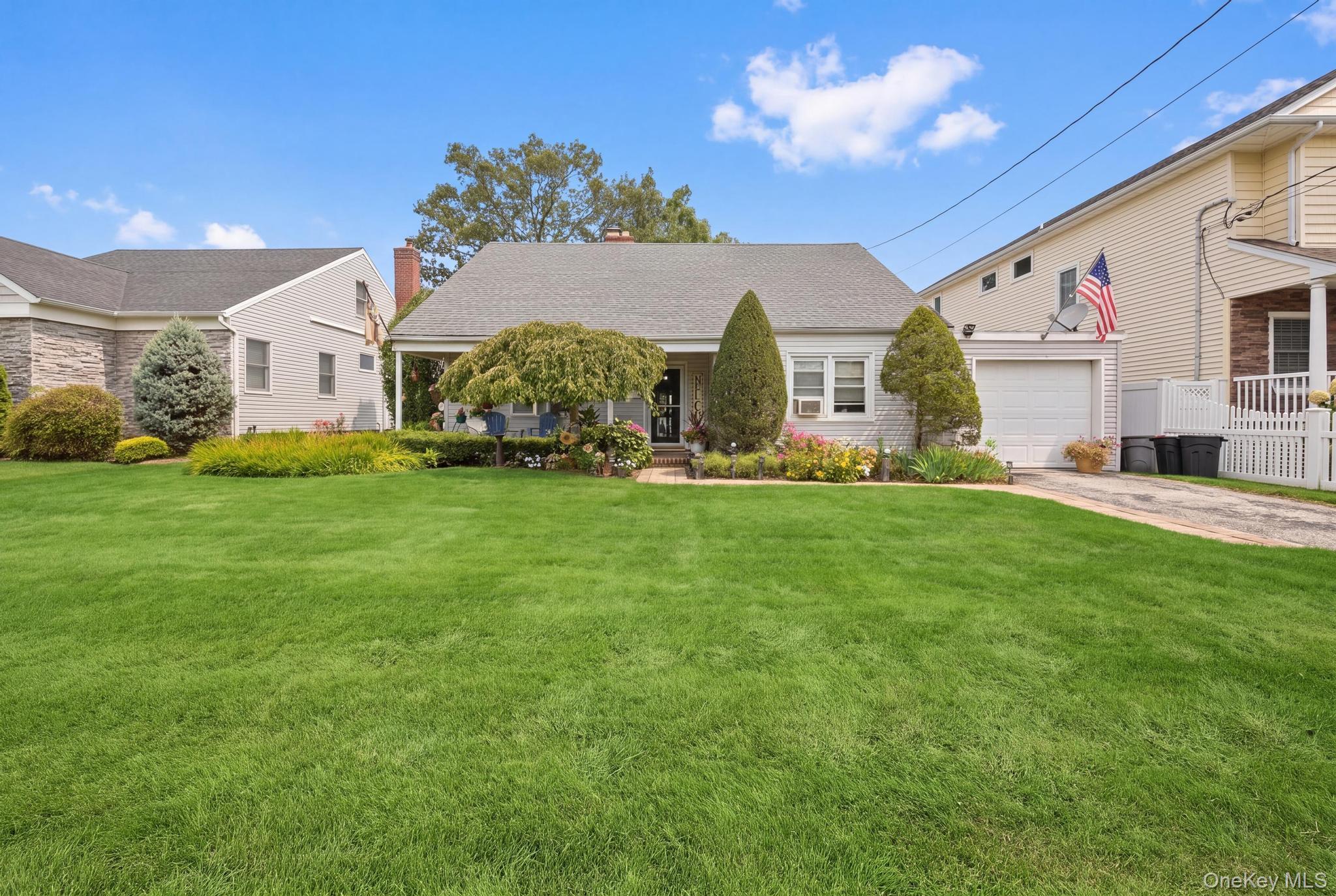 2906 Court Street — photo 2