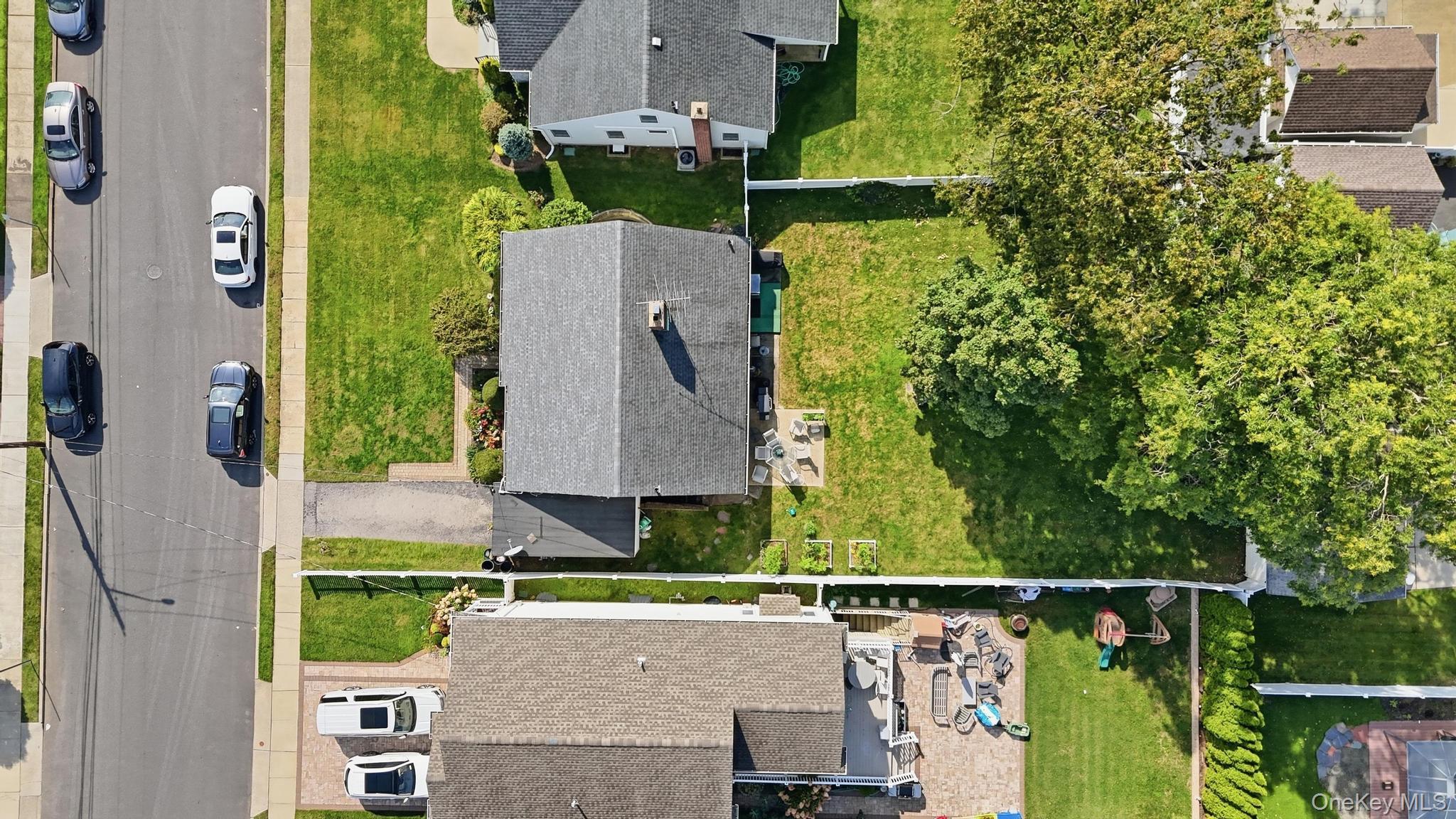 2906 Court Street — photo 22