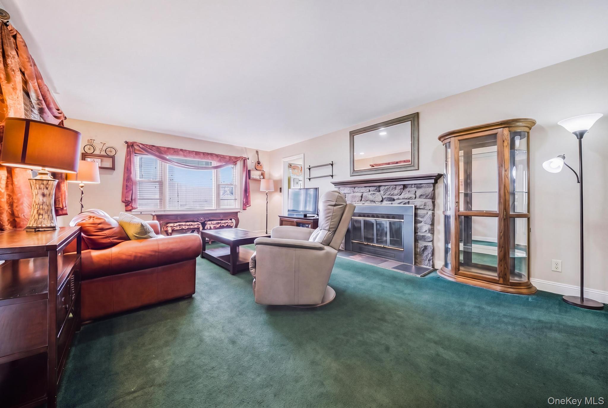 2906 Court Street — photo 5