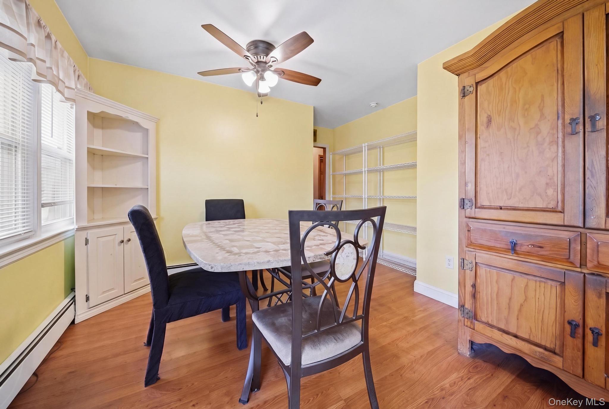 2906 Court Street — photo 8