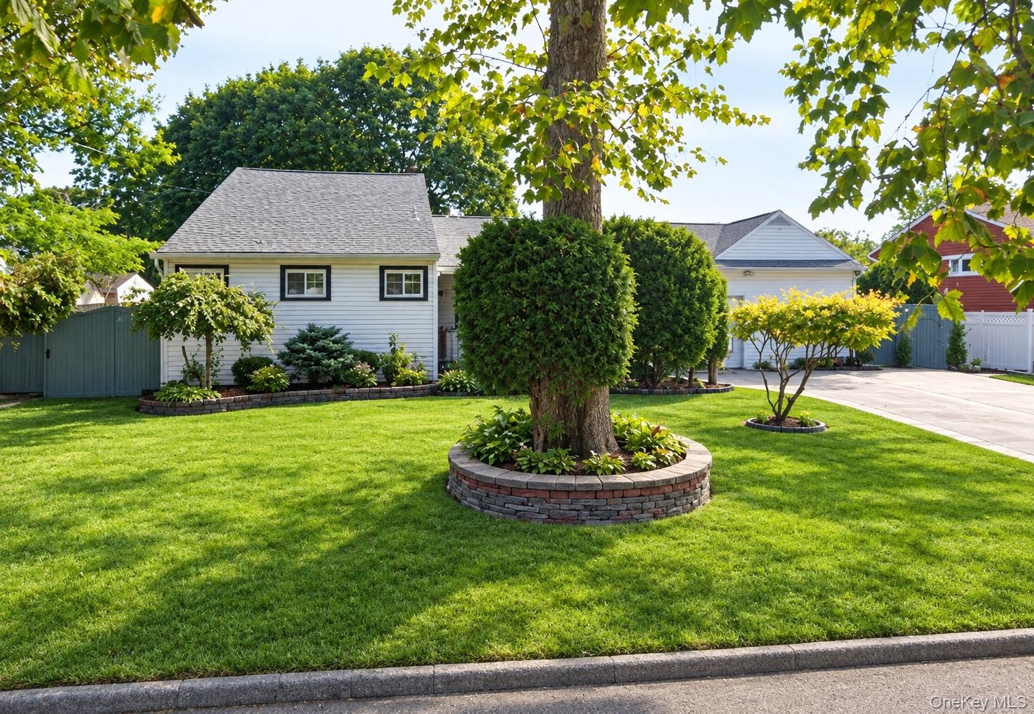 1327 Brooklyn Boulevard, Bay Shore