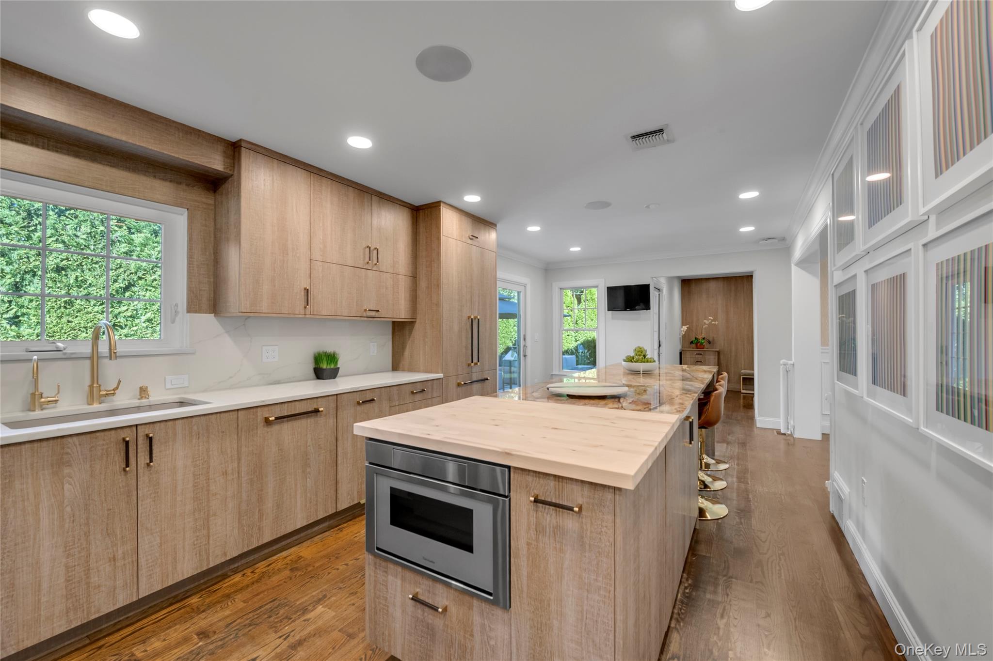 17 Colonial Road — photo 14