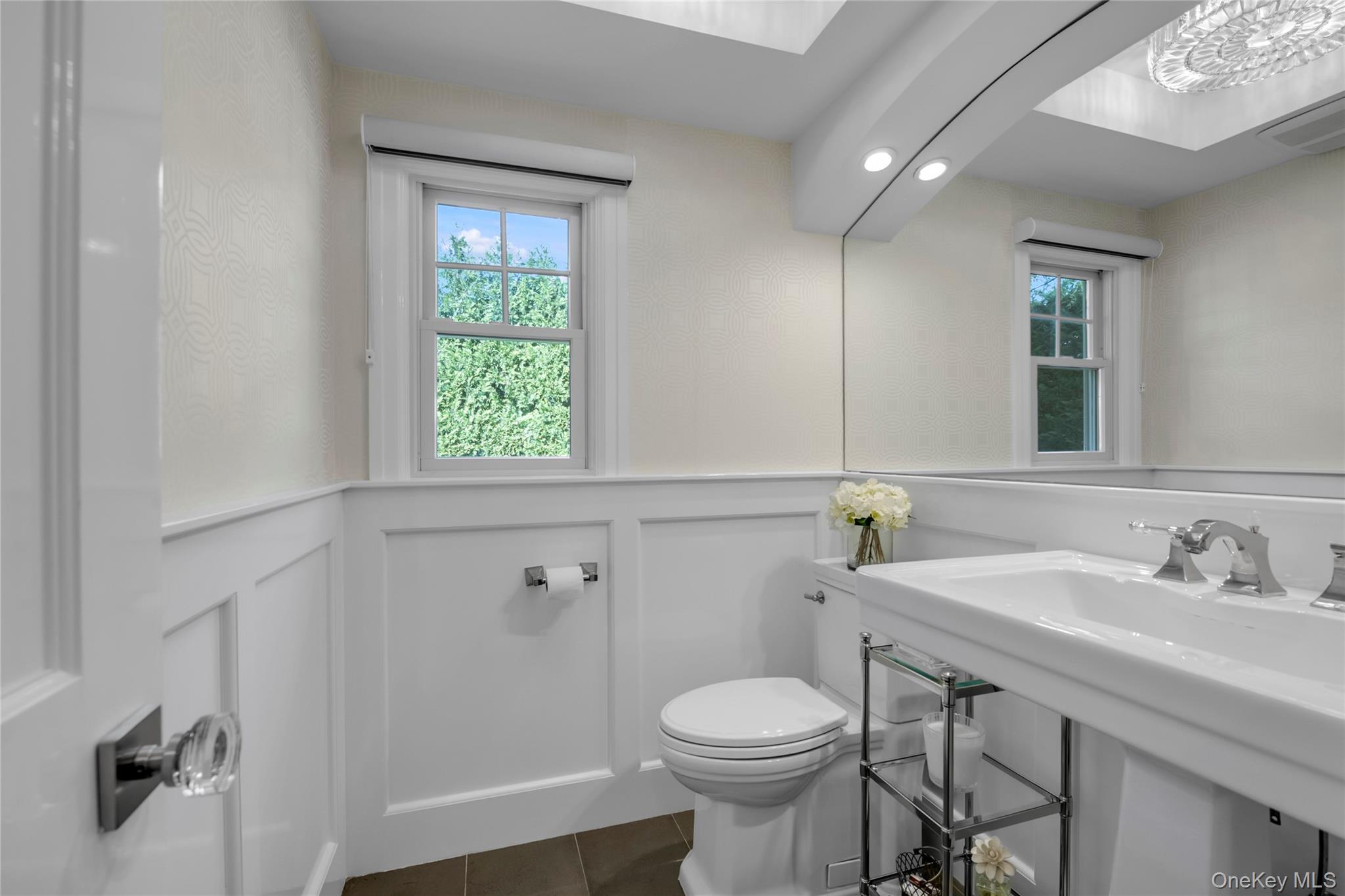 17 Colonial Road — photo 18
