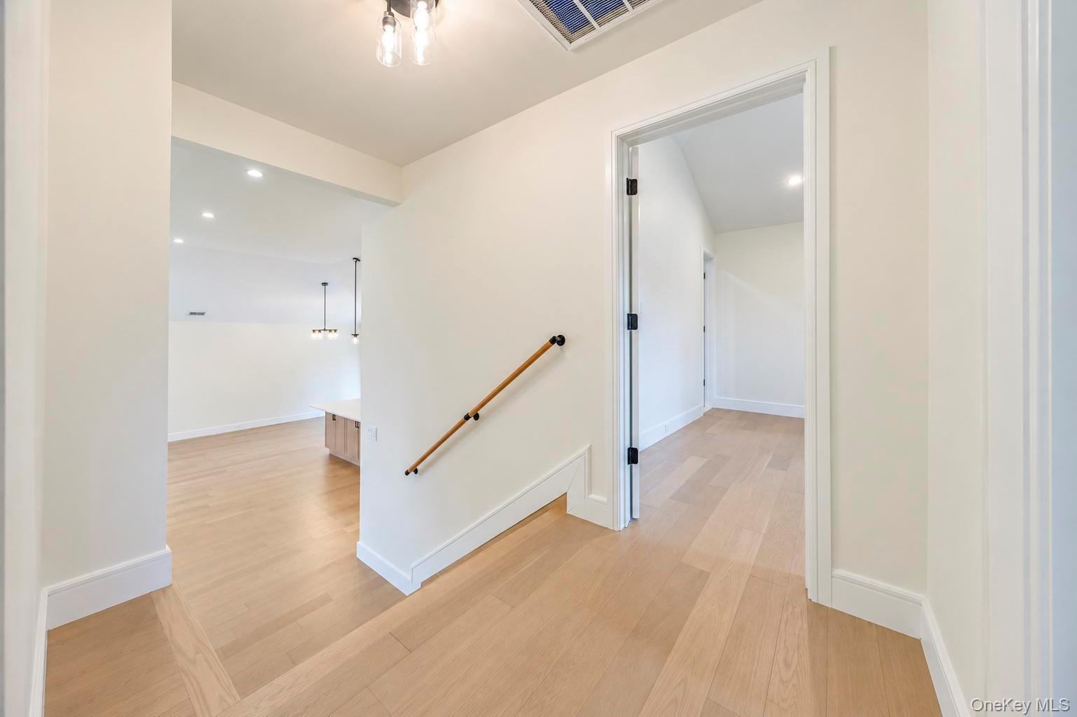 2056 Stratford Drive — photo 16