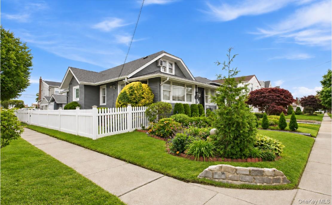 58 Windsor Parkway, Oceanside