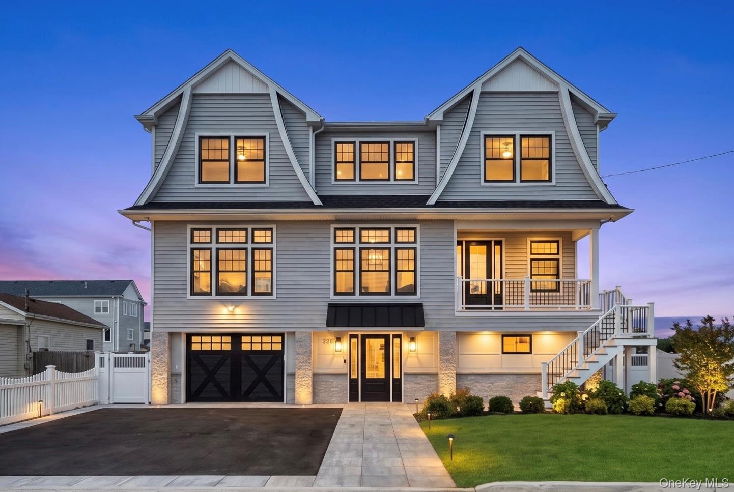 3681 Naomi Street, Seaford